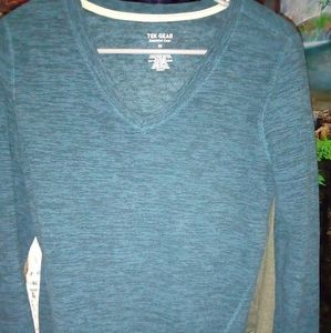 Tek gear neck sweatshirt /shirt